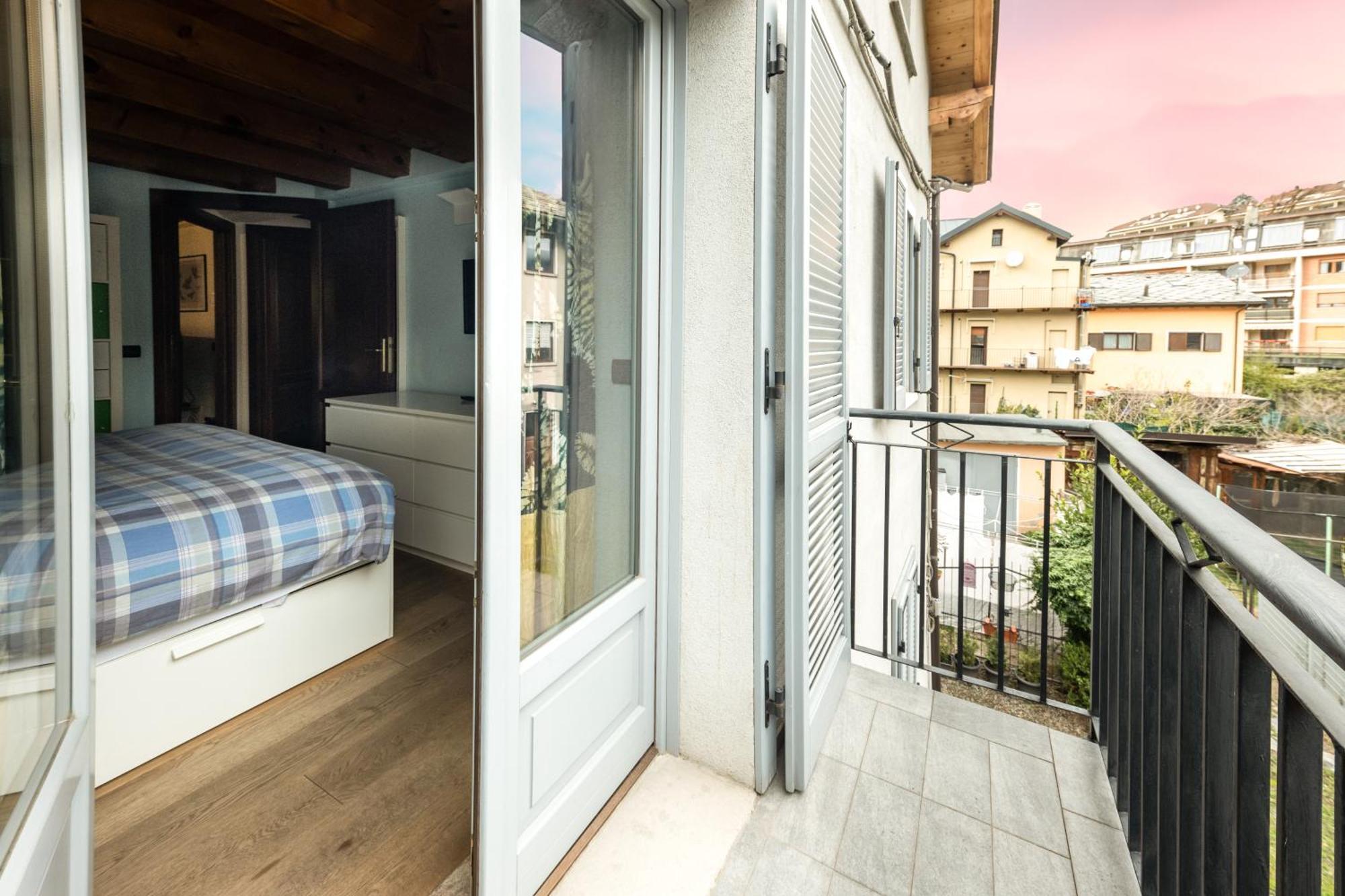 Alpine Apartment Аоста Экстерьер фото